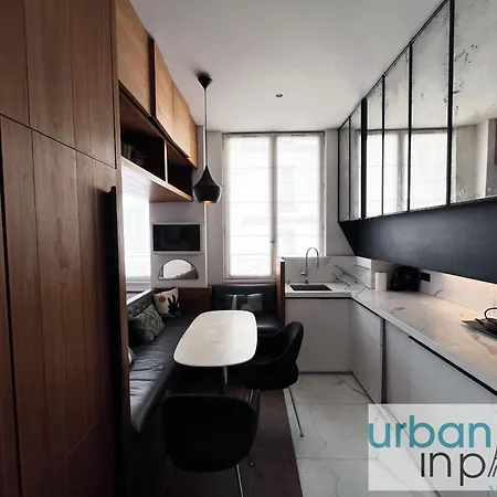 Urban Flat 155 - Luxury 2 Bedroom Flat In *